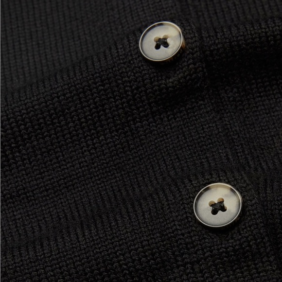 (SOLD) Aritzia Wilfred Merino Wool Next Door Sweater - Picture 6 of 6